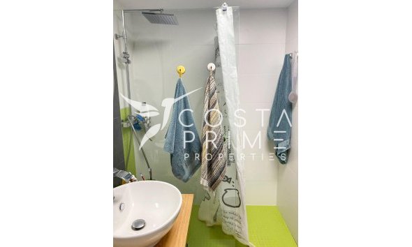 Resale - Villa  - Polop