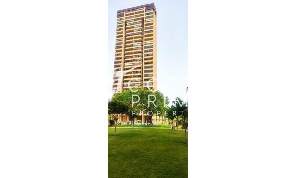 Resale - Apartment / Flat - Benidorm