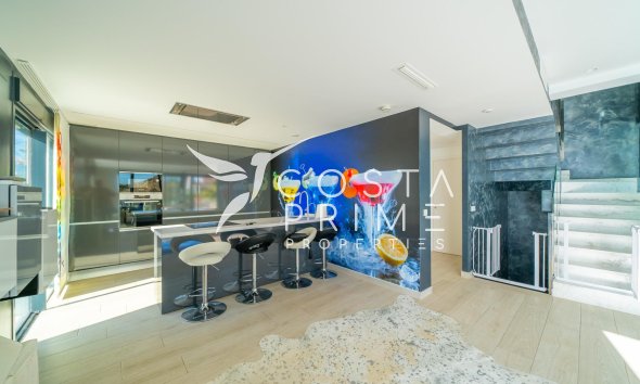 Resale - Villa  - Finestrat