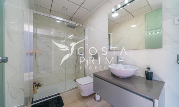 Resale - Villa  - Finestrat