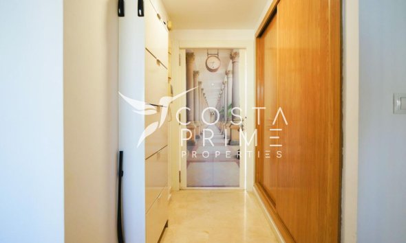 Resale - Apartment / Flat - Villajoyosa