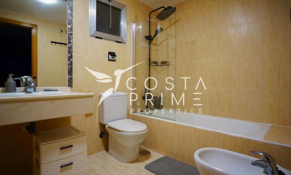 Resale - Apartment / Flat - Villajoyosa