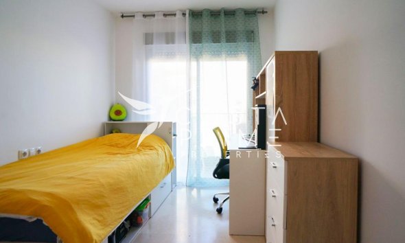 Resale - Apartment / Flat - Villajoyosa