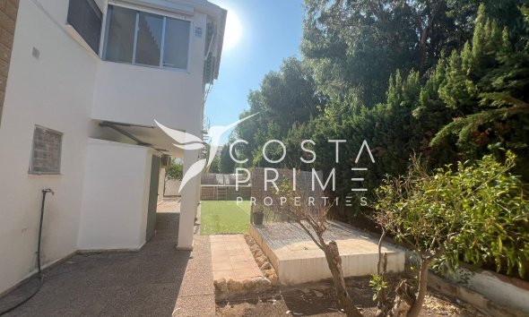 Resale - Villa  - Alfas del Pí