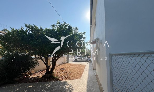 Resale - Villa  - Alfas del Pí