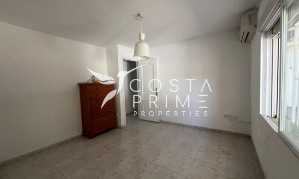 Resale - Villa  - Alfas del Pí