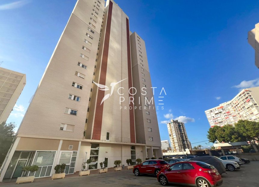 Resale - Apartment / Flat - Benidorm
