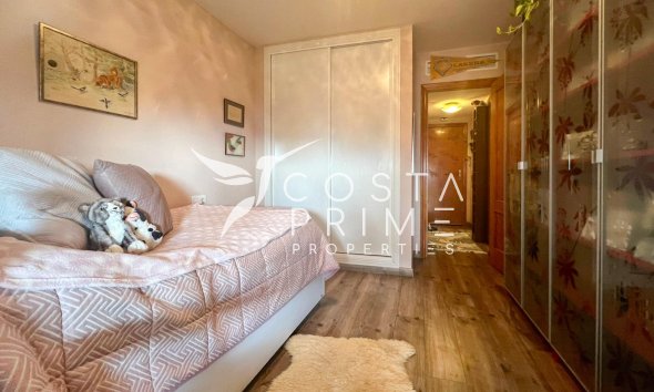 Resale - Apartment / Flat - Benidorm