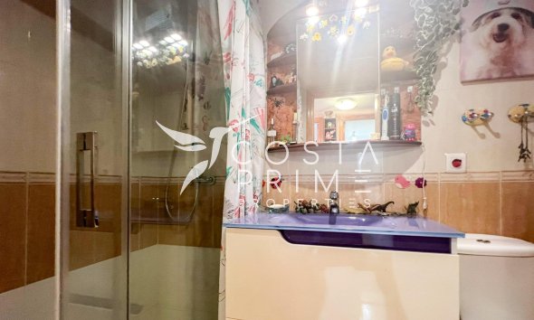 Resale - Apartment / Flat - Benidorm