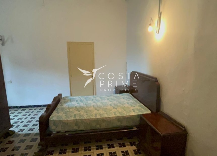 Resale - Villa  - Jávea