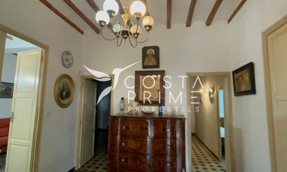 Resale - Villa  - Jávea