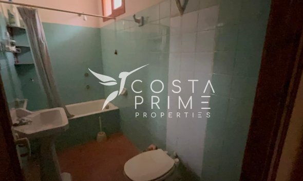 Resale - Villa  - Jávea