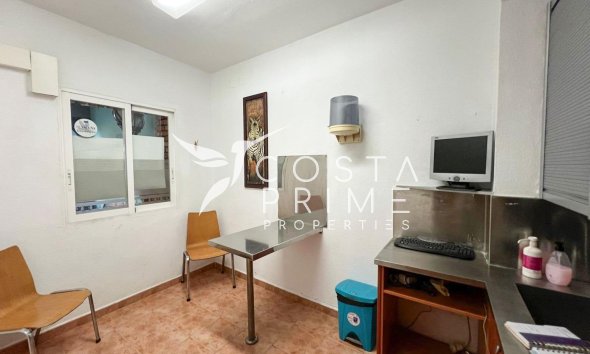 Resale - Villa  - Alfas del Pí