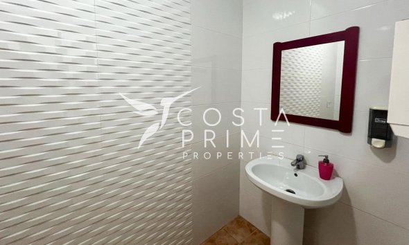 Resale - Villa  - Alfas del Pí