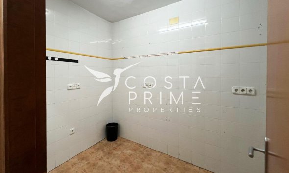 Resale - Villa  - Alfas del Pí