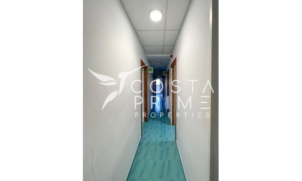 Resale - Villa  - Alfas del Pí