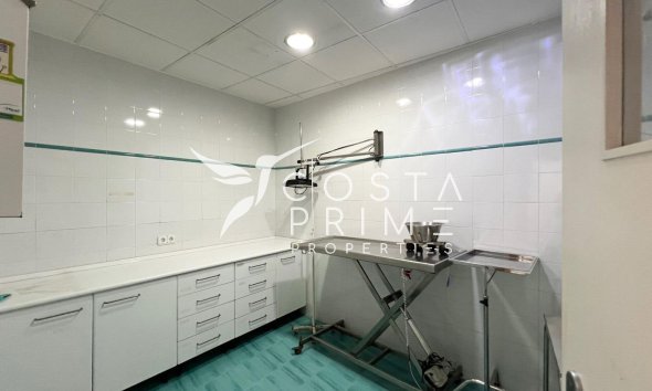 Resale - Villa  - Alfas del Pí