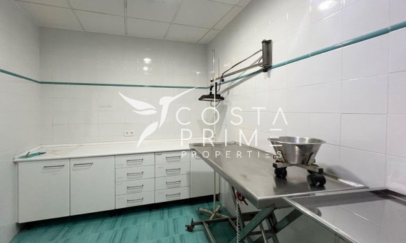 Resale - Villa  - Alfas del Pí