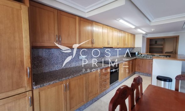 Resale - Apartment / Flat - Altea