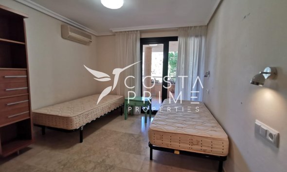 Resale - Apartment / Flat - Altea