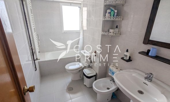 Resale - Apartment / Flat - Benidorm