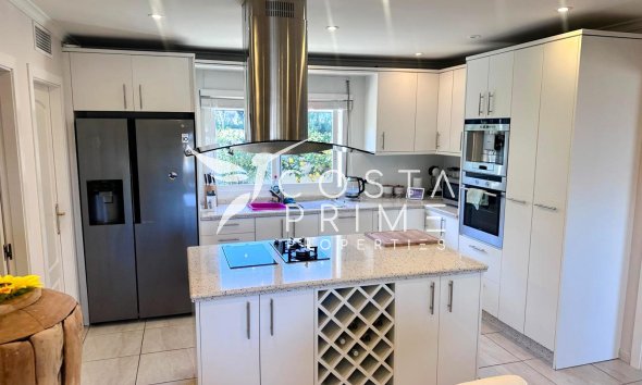 Resale - Villa  - Alfas del Pí