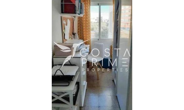 Resale - Apartment / Flat - Villajoyosa