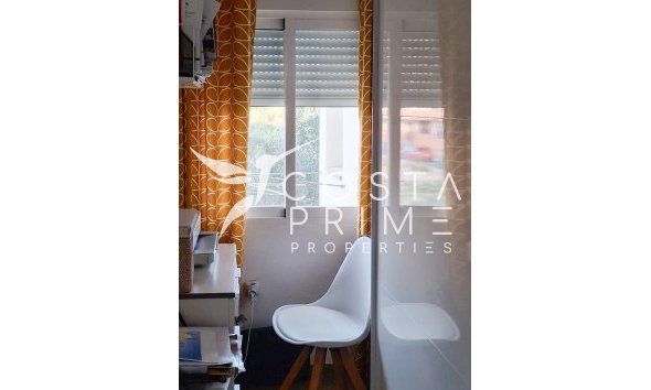 Resale - Apartment / Flat - Villajoyosa