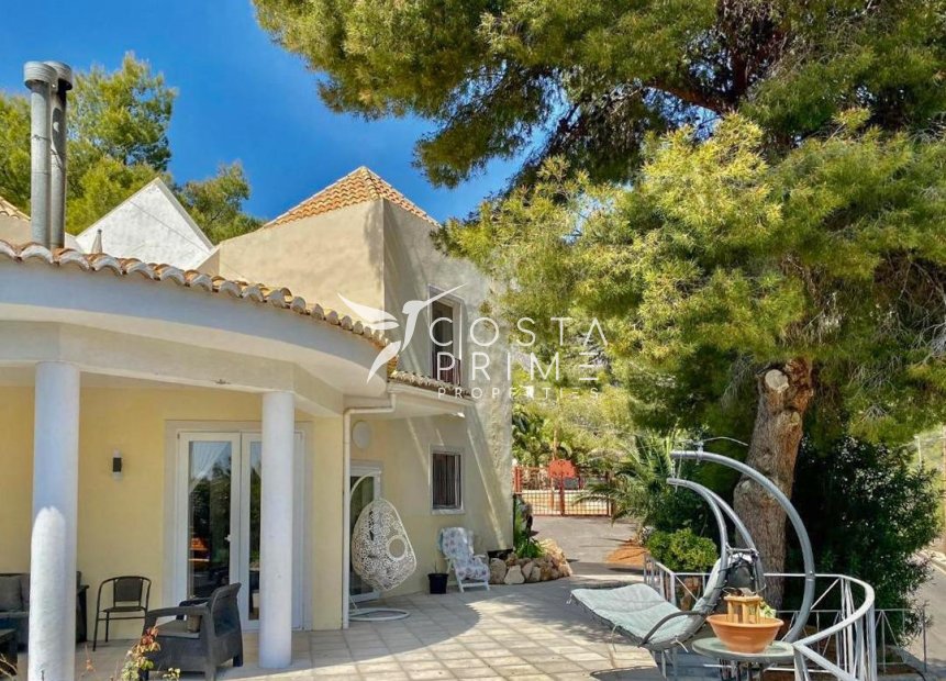 Resale - Villa  - Altea