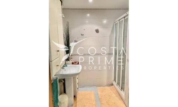 Resale - Villa  - Altea