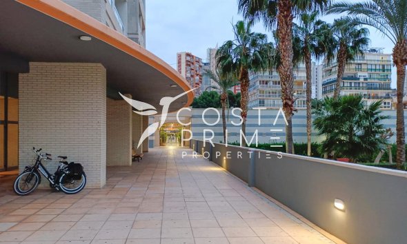 Resale - Apartment / Flat - Benidorm
