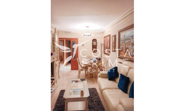 Resale - Apartment / Flat - Benidorm