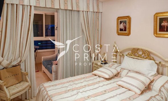 Resale - Apartment / Flat - Benidorm