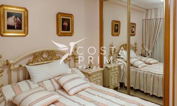 Resale - Apartment / Flat - Benidorm