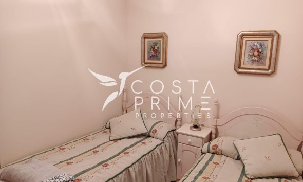 Resale - Apartment / Flat - Benidorm