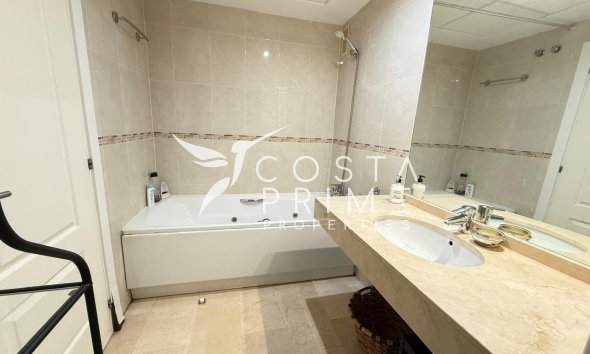 Resale - Townhouse / Semi - Altea