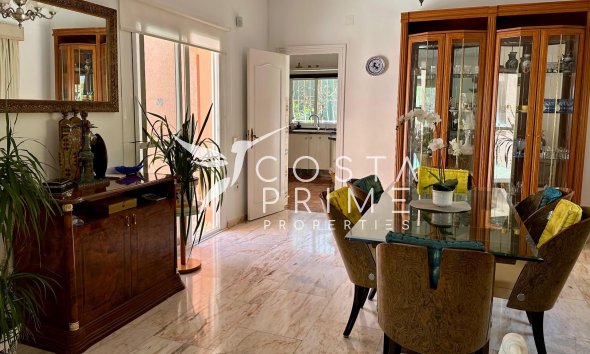 Resale - Villa  - Alfas del Pí