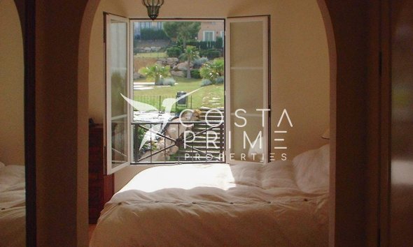 Resale - Townhouse / Semi - Finestrat