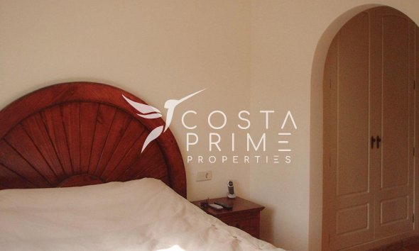 Resale - Townhouse / Semi - Finestrat