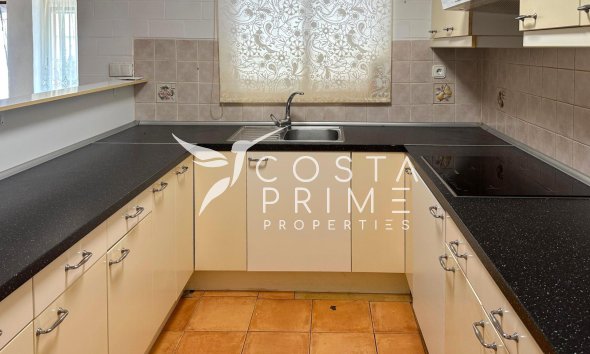 Resale - Townhouse / Semi - La Nucía