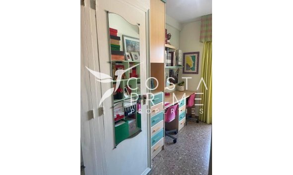 Resale - Apartment / Flat - Alfas del Pí