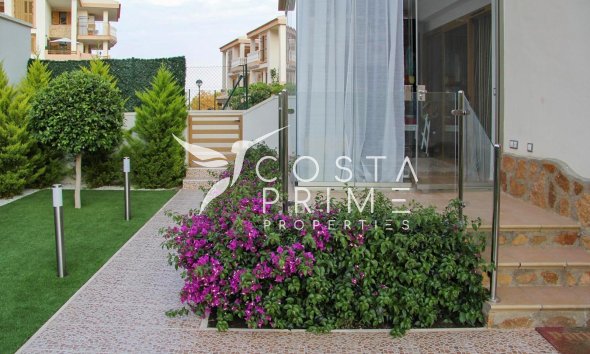 Resale - Townhouse / Semi - Finestrat