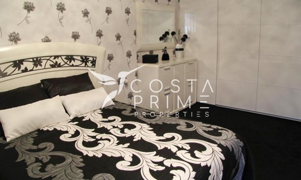 Resale - Townhouse / Semi - Finestrat