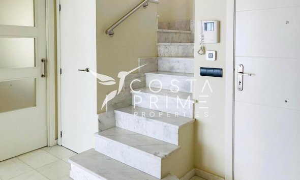Resale - Villa  - Finestrat