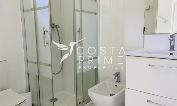 Resale - Villa  - Finestrat