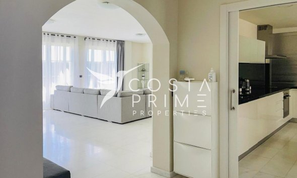 Resale - Villa  - Finestrat