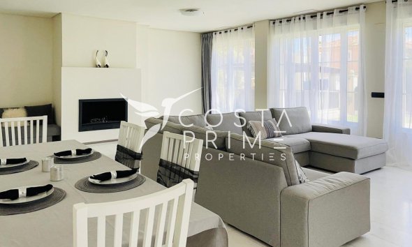 Resale - Villa  - Finestrat