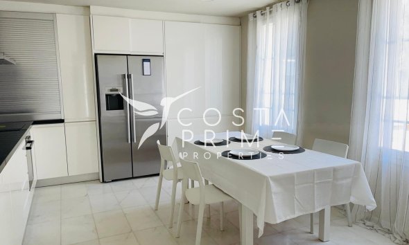 Resale - Villa  - Finestrat