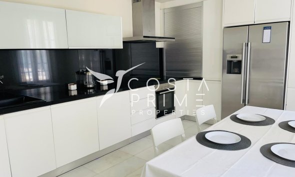 Resale - Villa  - Finestrat