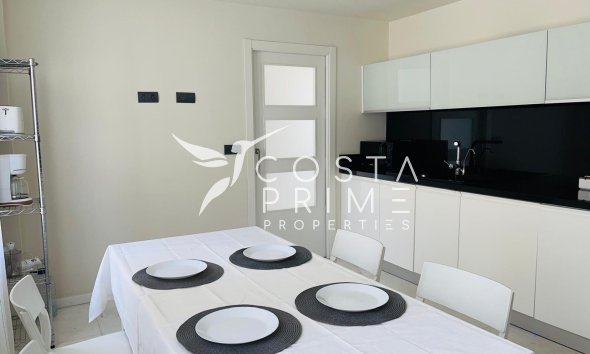 Resale - Villa  - Finestrat